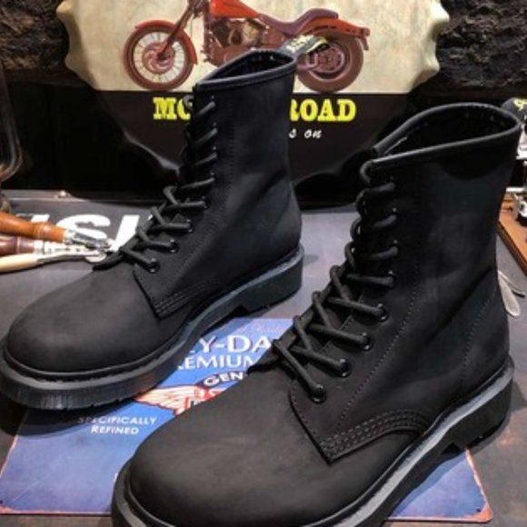 Leather frosted boots main image 4